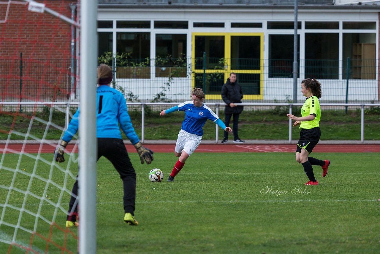 Bild 115 - B-Juniorinnen TSV Schoenberg - Holstein Kiel : Ergebnis: 0:23